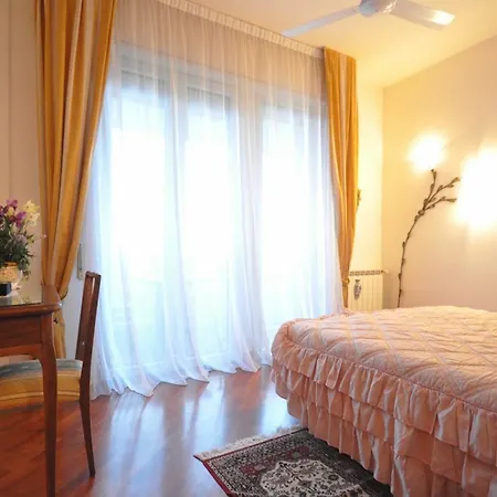 Miramare Apartment *